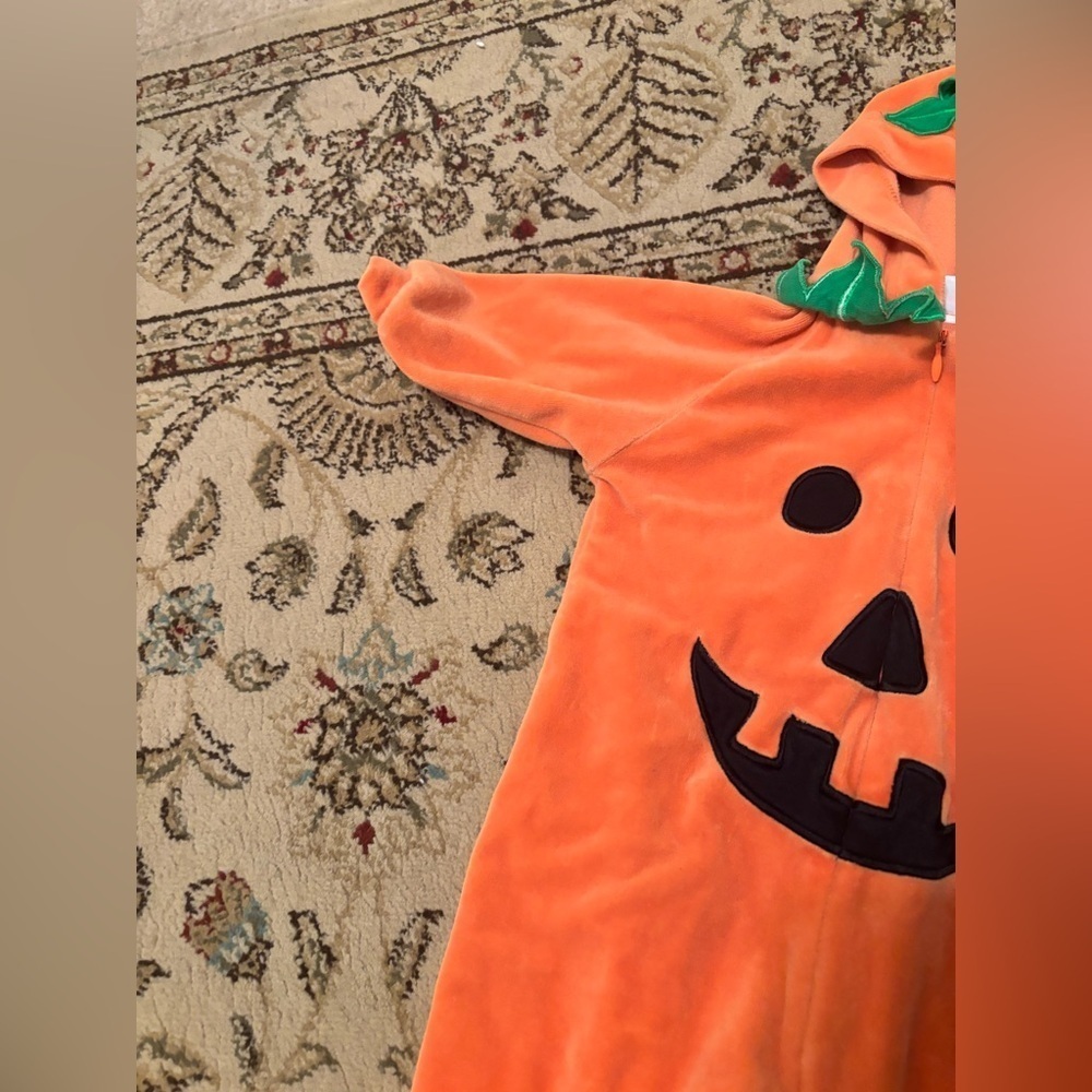 Halloween Pumpkin Costume 3-6 month - Picture 7 of 15